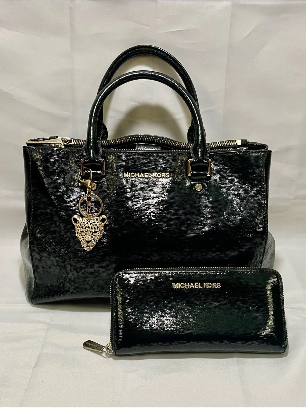 Michael Kors Dillon East West Satchel & Wallet Set